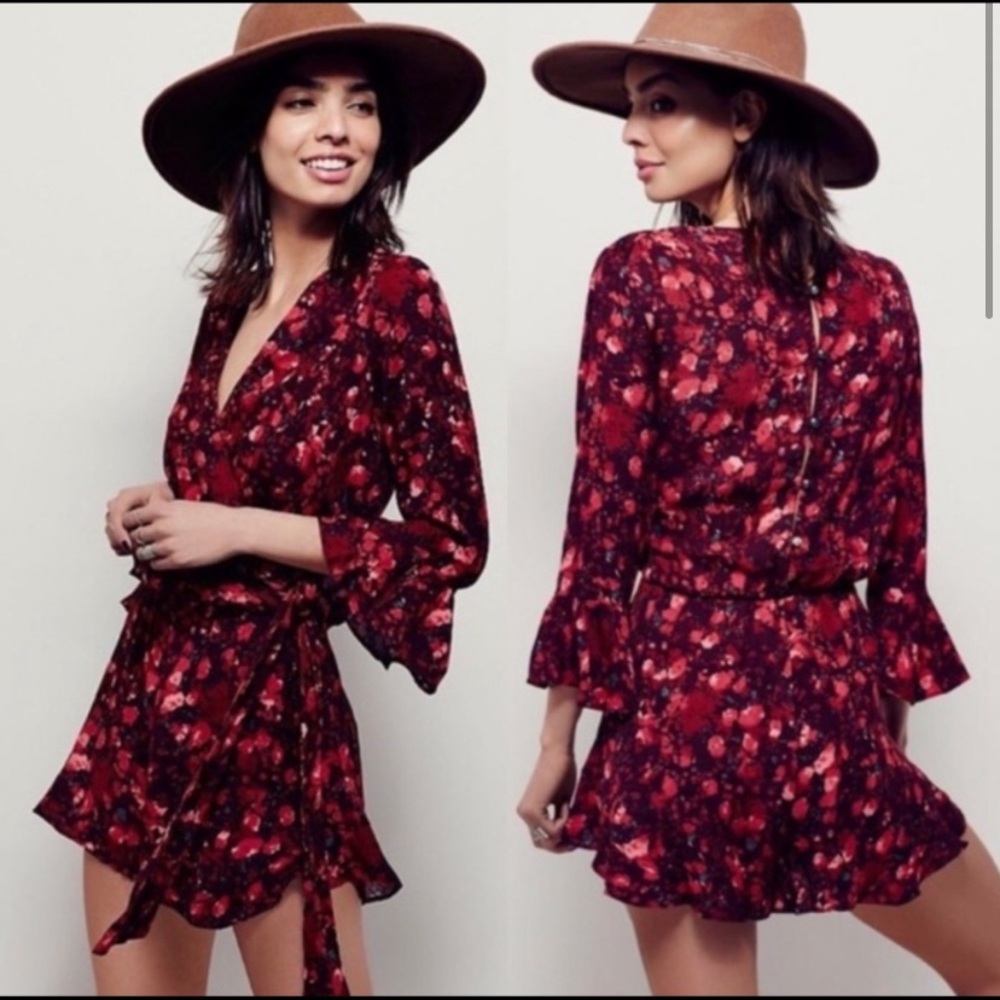 FREE PEOPLE ROMPER EUC SIZE 2